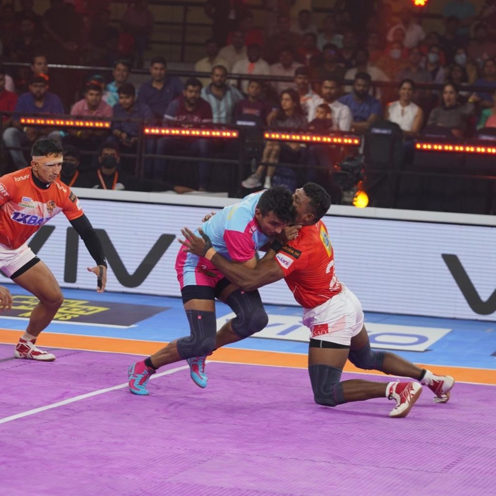 Jaipur Pink Panthers record hat-trick of victories, Dabang Delhi beat  Telugu Titans in PKL